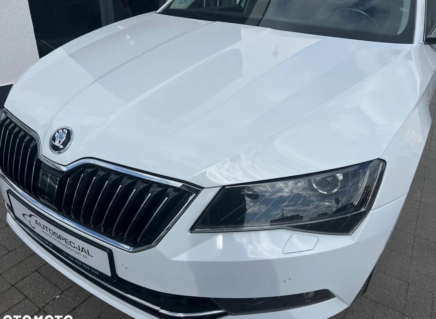 Skoda Superb cena 84900 przebieg: 145798, rok produkcji 2016 z Dukla małe 466